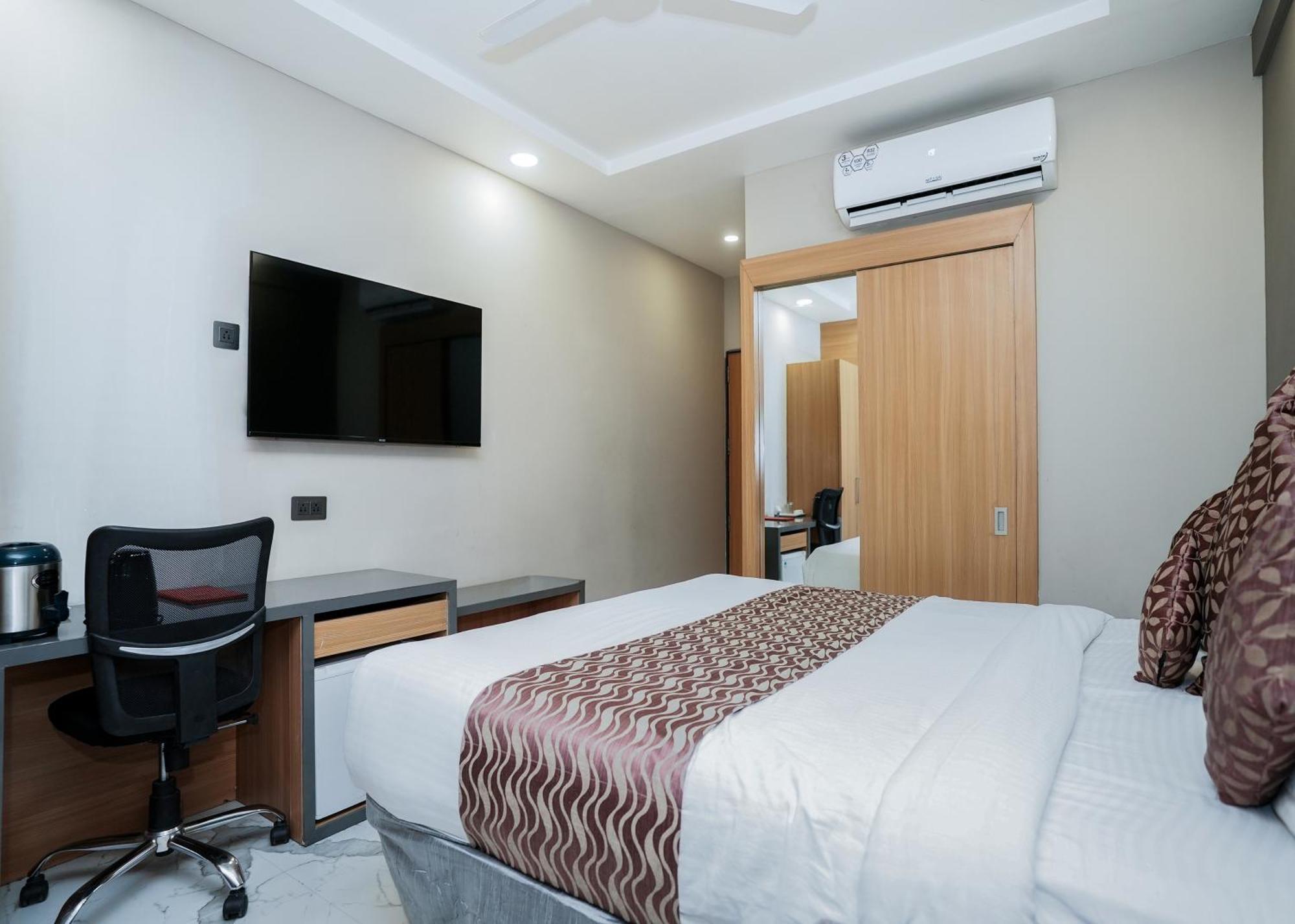 Rupis Resort Near Udaipur Airport Dabok Exterior photo