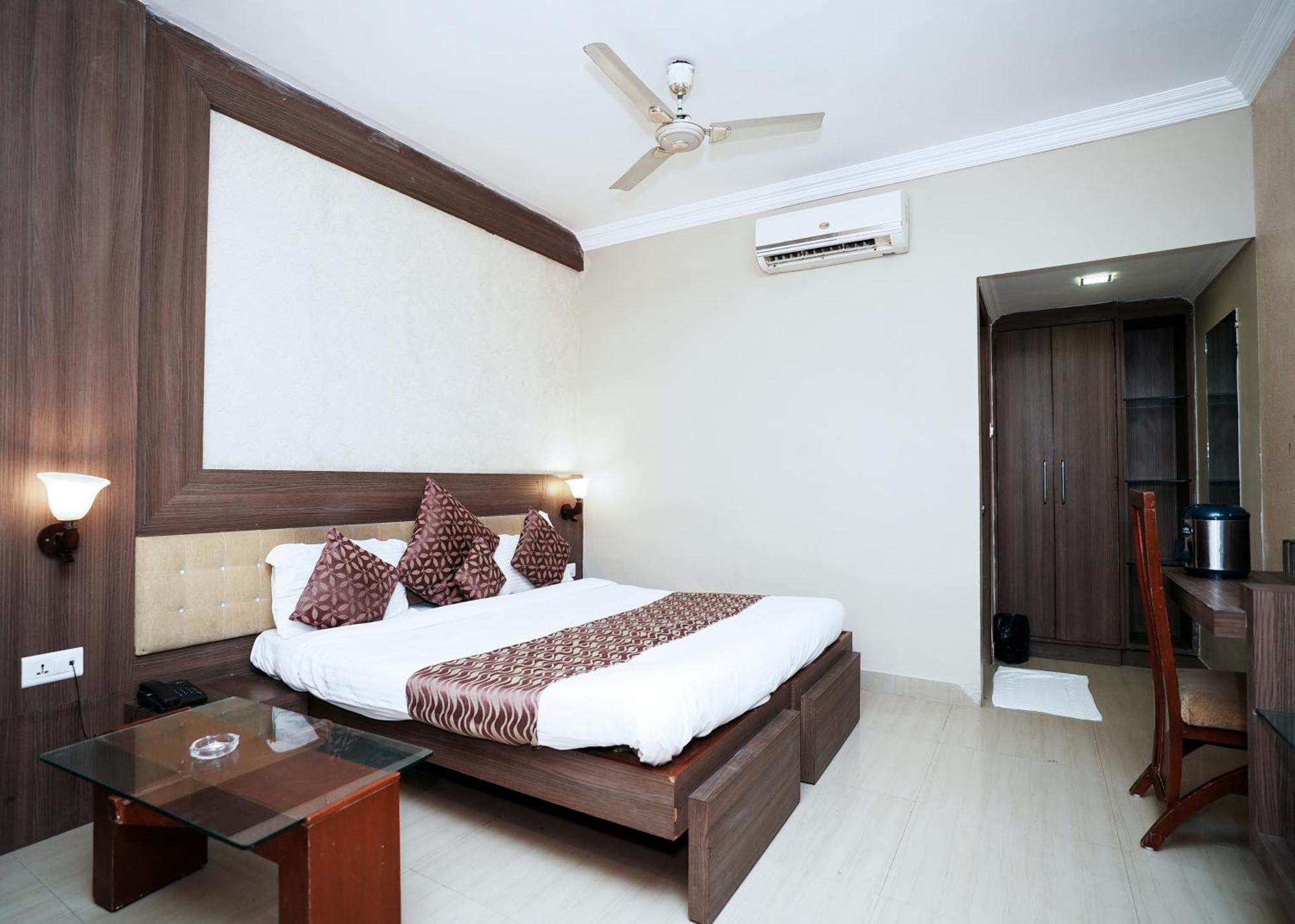 Rupis Resort Near Udaipur Airport Dabok Exterior photo